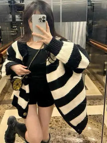 

Loose Bla White Striped Knitted Open Cardigan Sweater Women's Autumn Winter Lazy High-End Feel New Design Outerwear