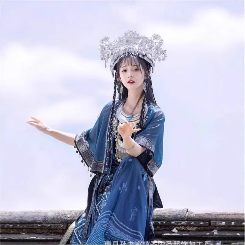 Ancient-style ethnic costumes national robes curved skirts foreign-style suits and heavy-duty double-breasted