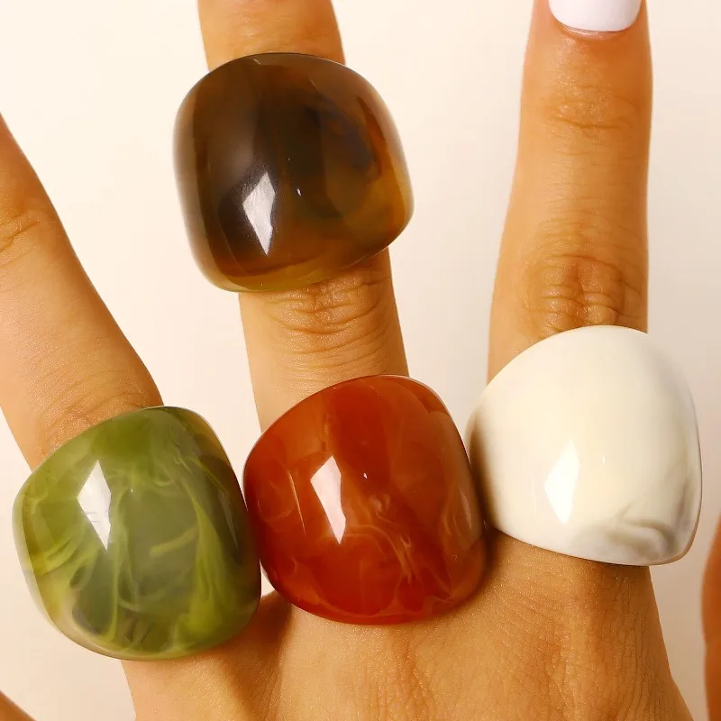 [Large candy colored resin ring] dopamine retro contrasting forest style personalized accessory