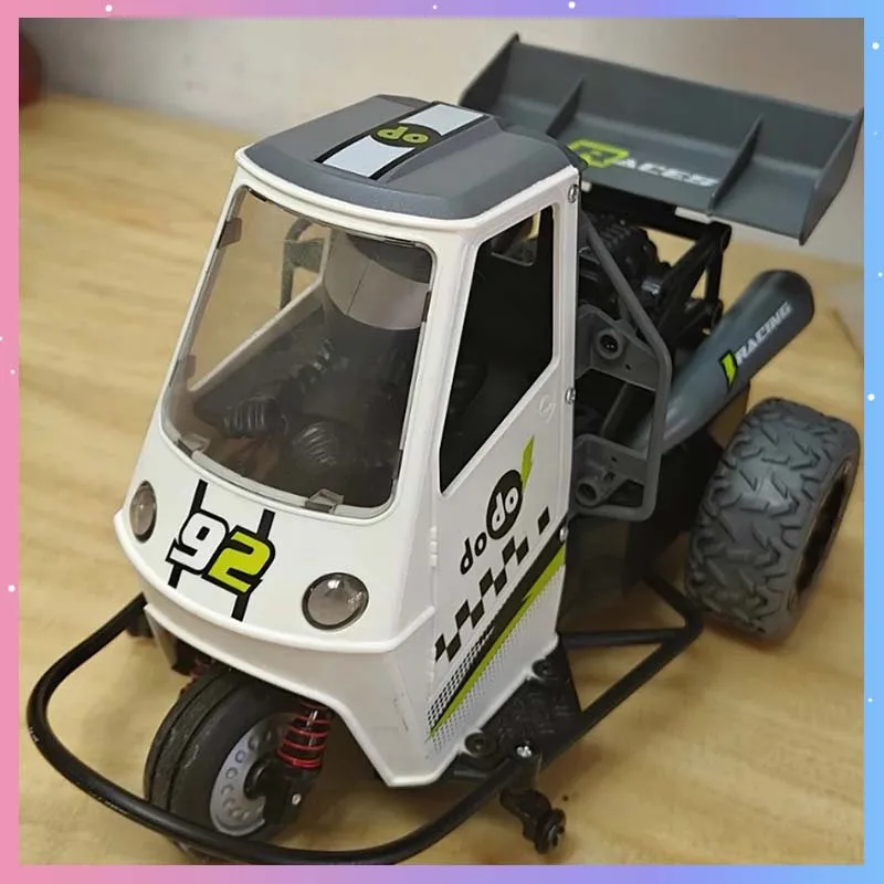 

RC Car 2.4G 1:16 Remote Control Tricycle Motorcycle Desktop Creative Toy Fully Proportional Control Remote Control Modle Car
