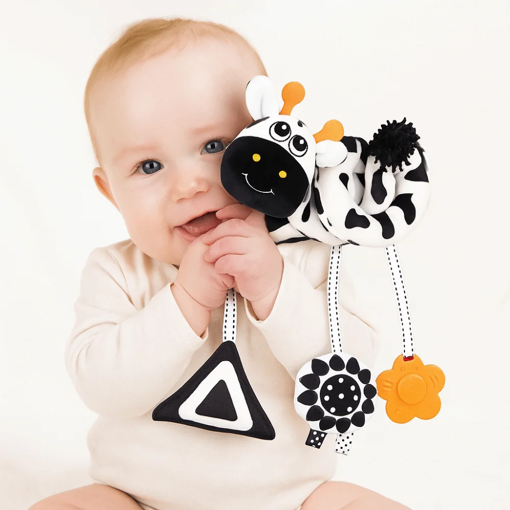 Animal-shaped Baby Stroller Hanging Pendants Cow with Strap Baby Wind Chime Toy Visual Development Black and White