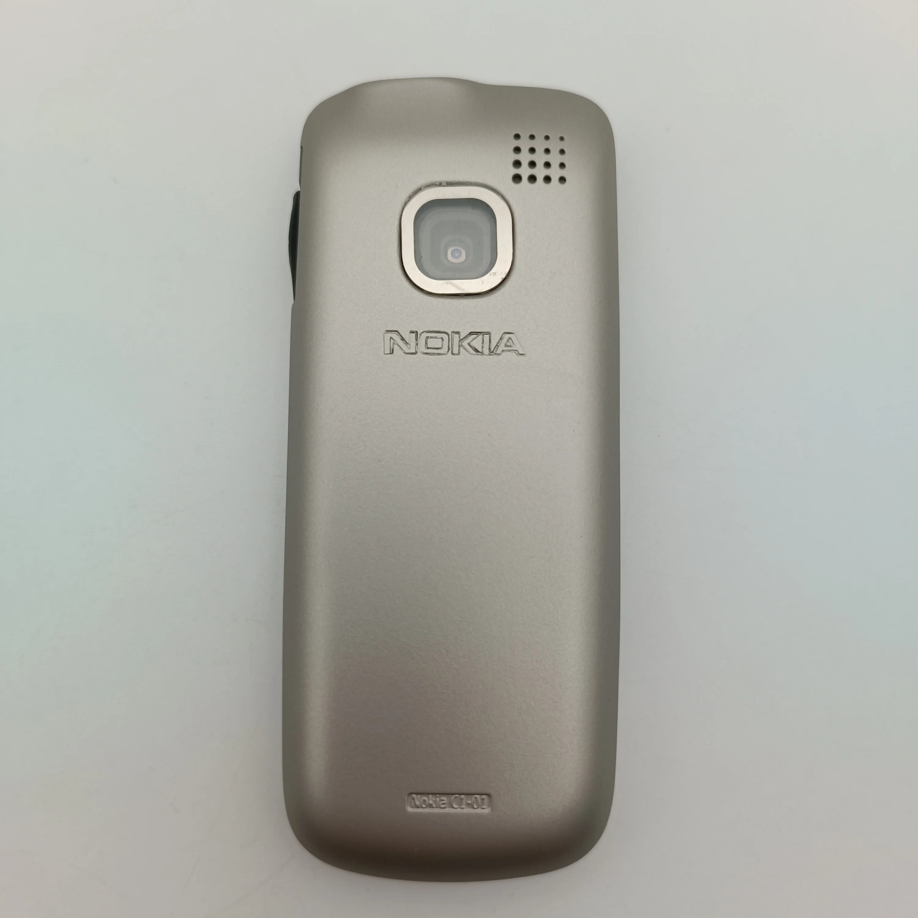 هاتف Nokia C1-01 الأصلي مصنوع في فنلندا يدعم اللغة الإنجليزية بحالة جيدة