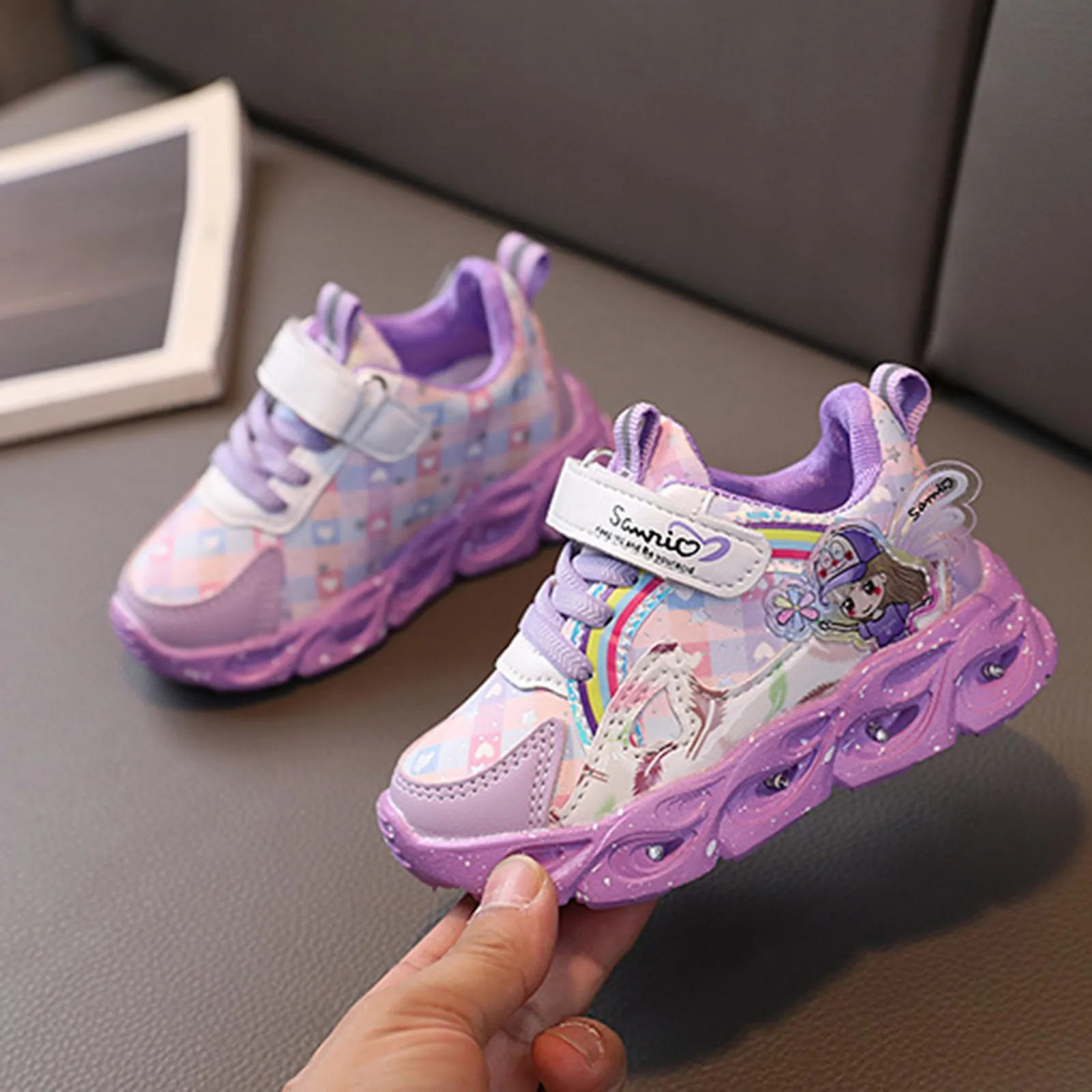 Sportschoenen voor kinderen Led-verlichting Mode Sneaker Cartoon Schattige prinses PU-leer Roze Casual hardloopschoenen voor kinderen