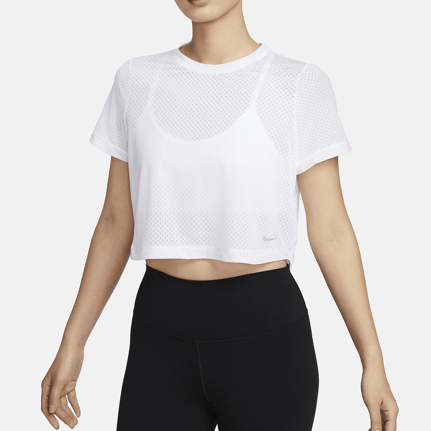 

Официальная женская дышащая футболка Nike Authentic One Classic Dri-FIT FN4118-100