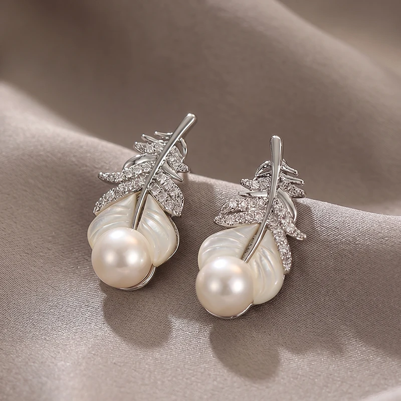 Luxury Feather Pearl Stud Earrings for Women Micro Pave CZ Carved Shell Leaf Silver Post Earrings French Chic Elegant Jewelry