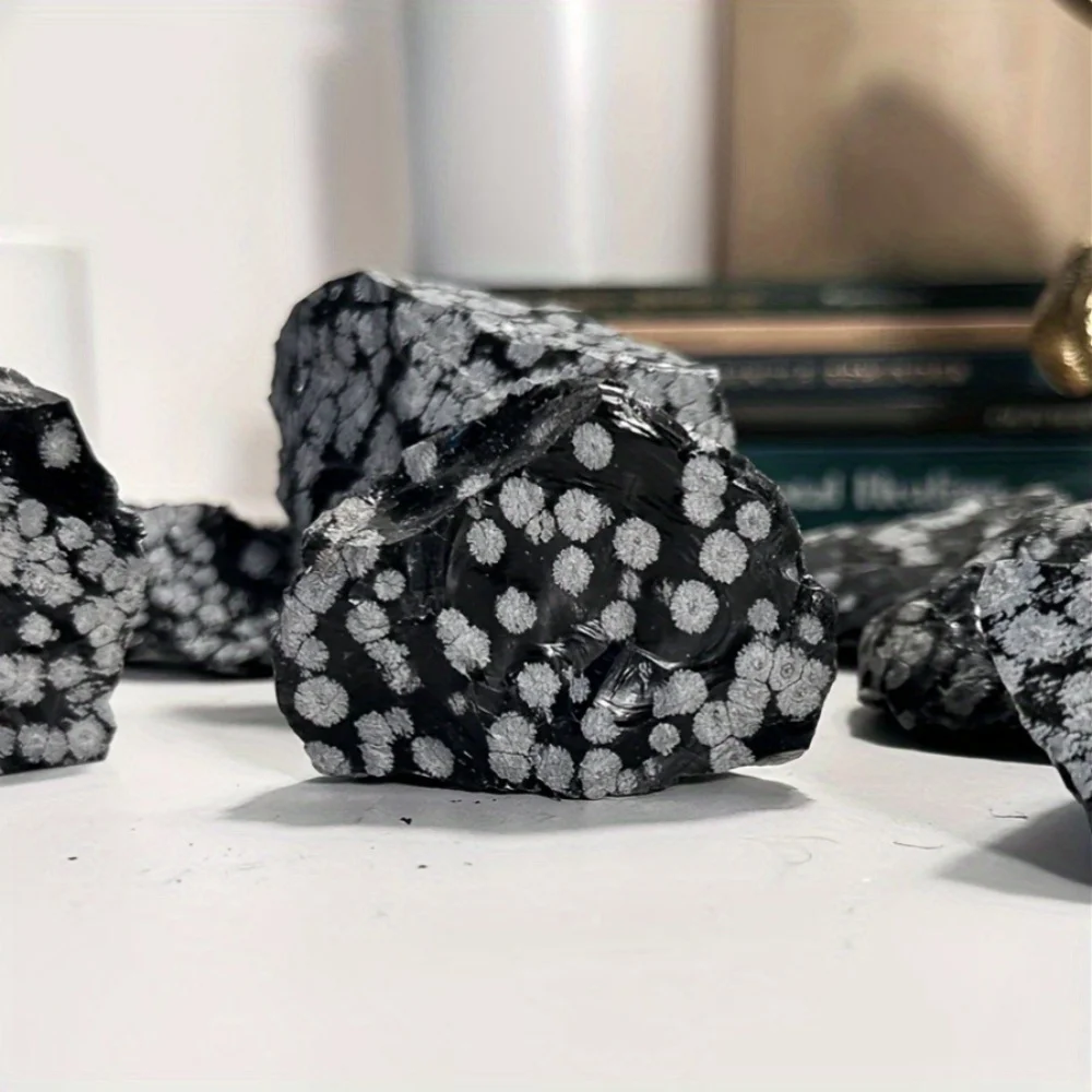 100% Natural high-quality gemstone obsidian snowflake healing crystal beautiful jade jewelry accessories