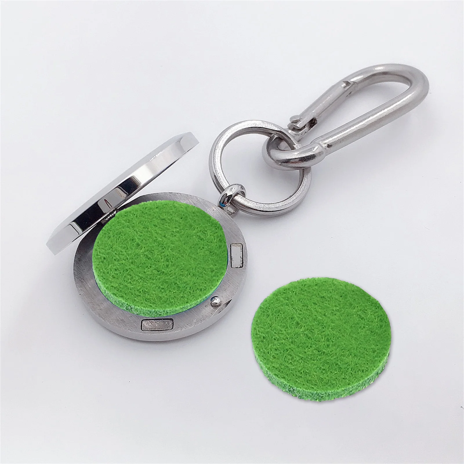 

100Pcs Aroma Diffuser Pad Set Premium Cotton Material Long Term Use Comfortable Aroma Pad Diffuser Locket Pads