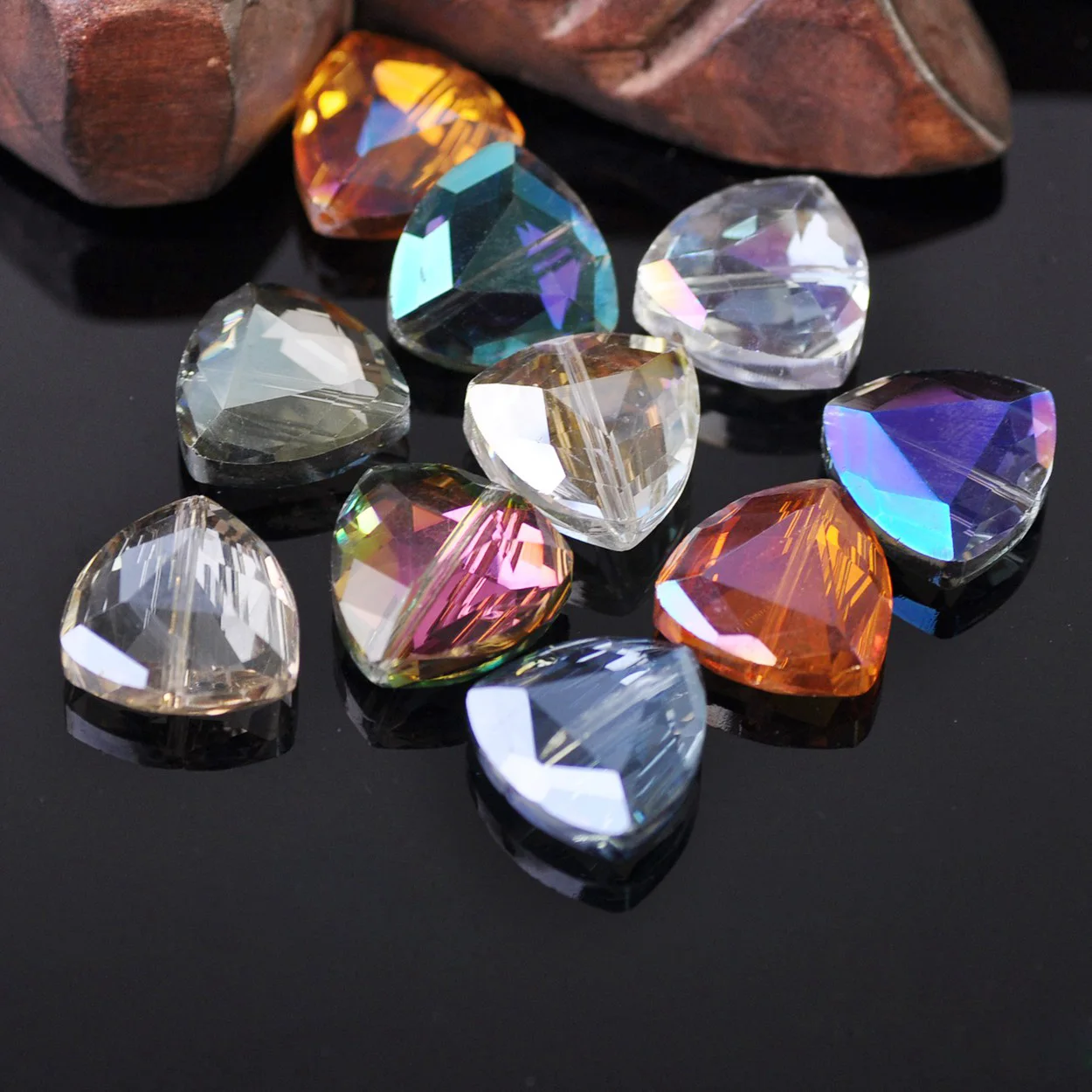 10pcs 18mm Colorful Triangle Faceted Crystal Glass Loose Beads for Jewelry Making DIY Crafts Findings