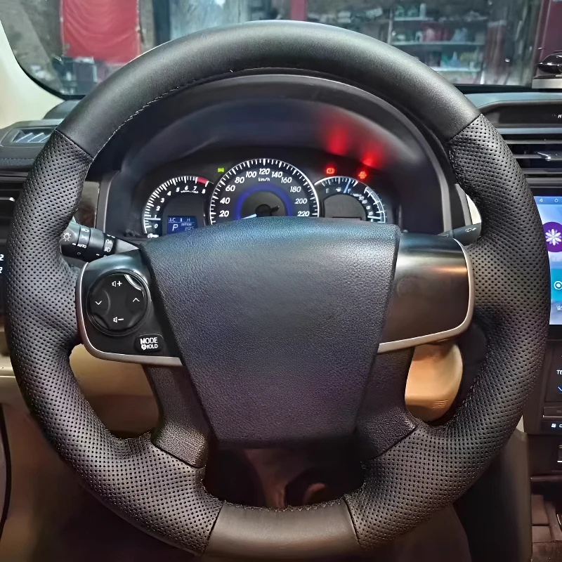 

For Toyota Camry 12-16 models Hand-stitched steering wheel cover lightweight and breathable full coverage modification desig