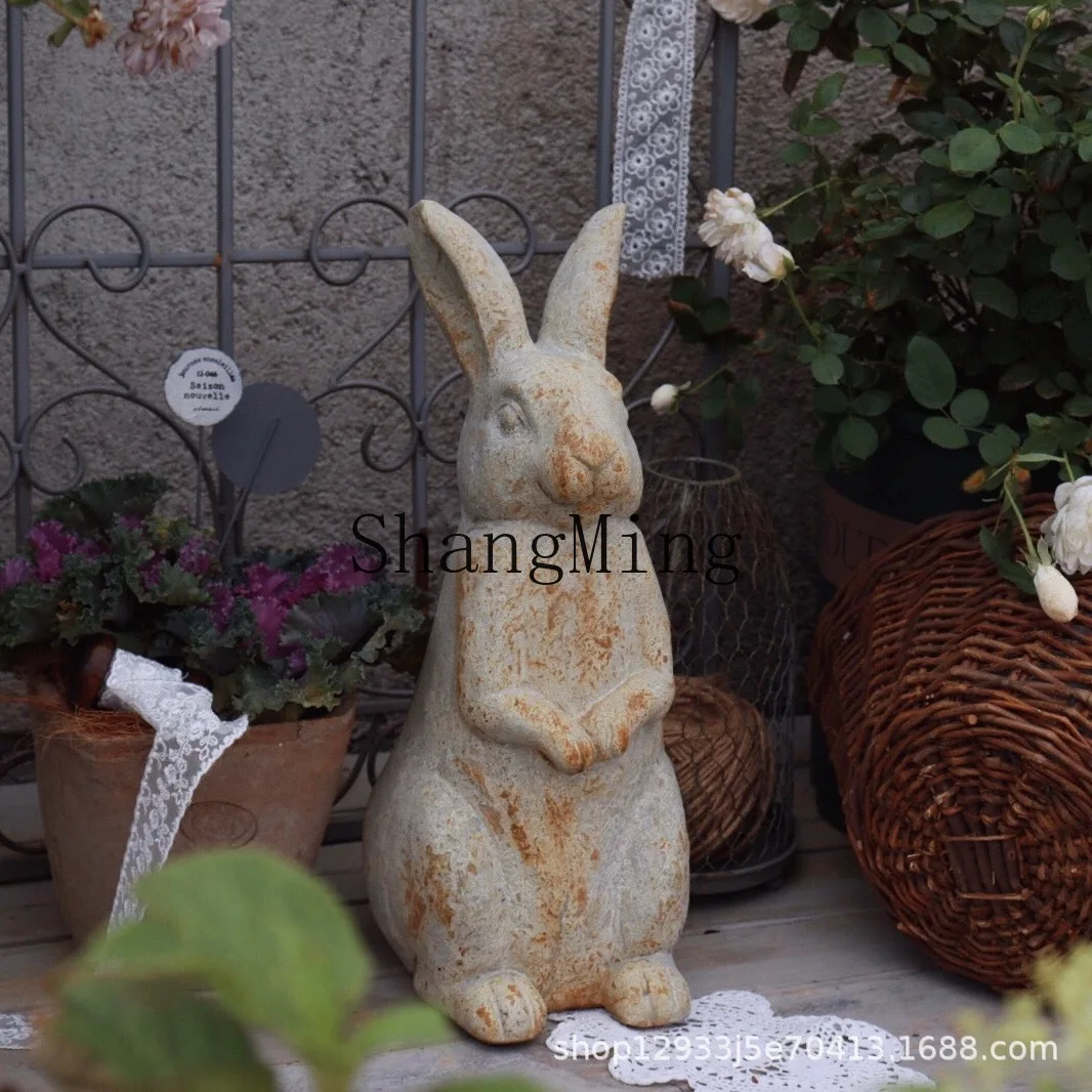 

PYH magnesium oxide imitation cast iron rust color retro old garden rabbit villa courtyard window decoration handicrafts