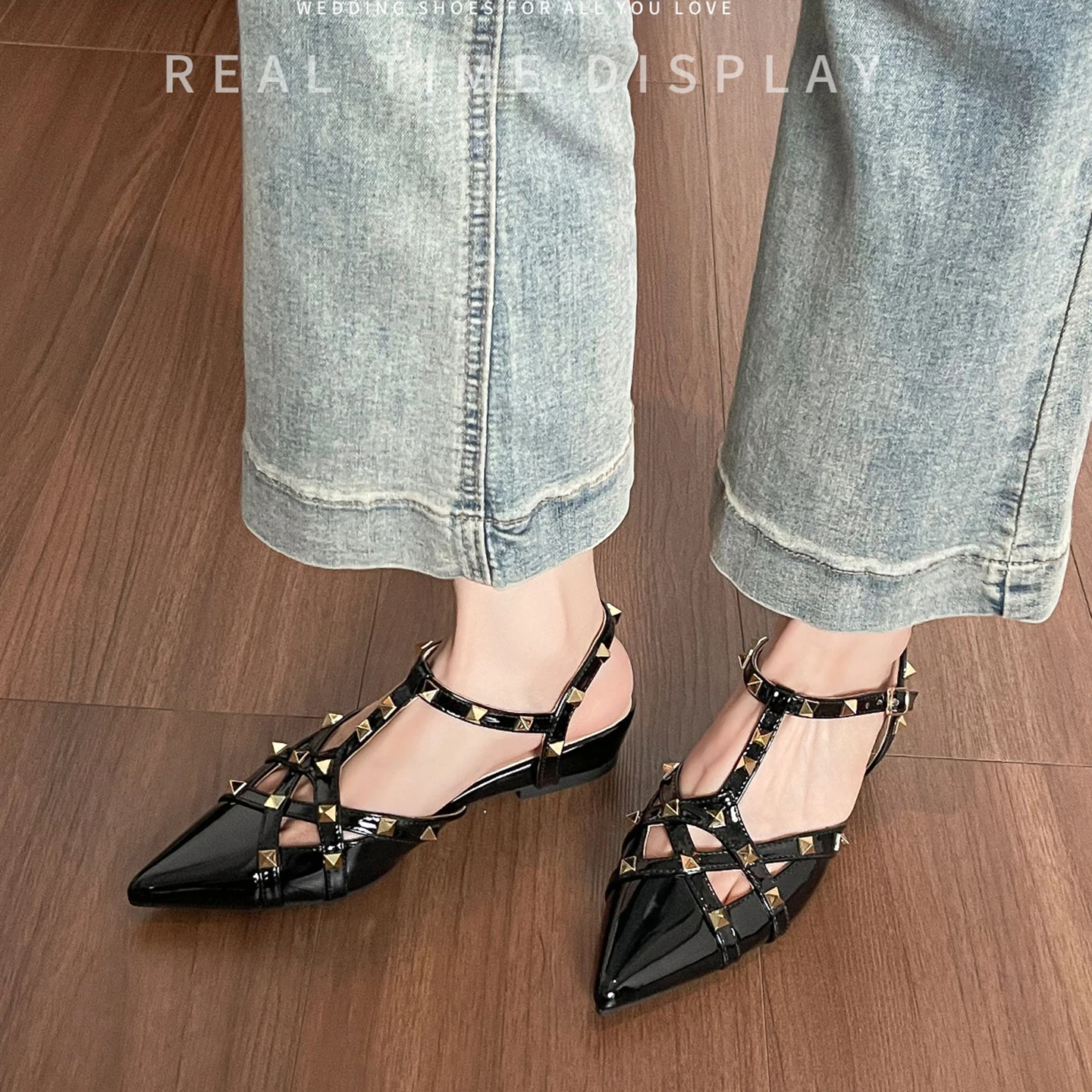 2026 French Summer low heeled women's Baotou sandals Fashion design pointed rivet red thick sole Mary Jane shoes Large size41-42