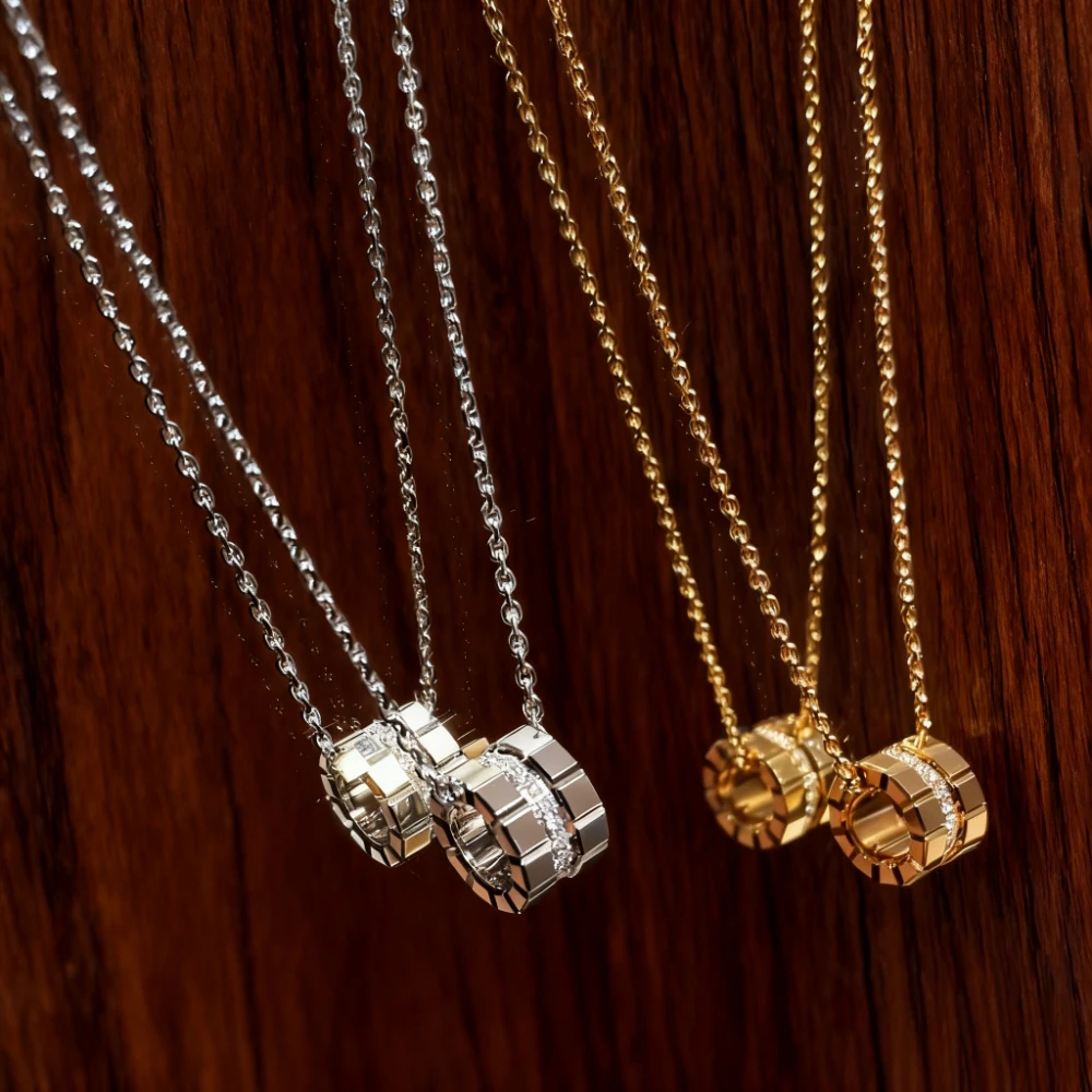 

2025 trendy accessories Luxury Square Grid Shape Fashion Lovers Necklace Men Women High quality Material Moissanite Party Gift