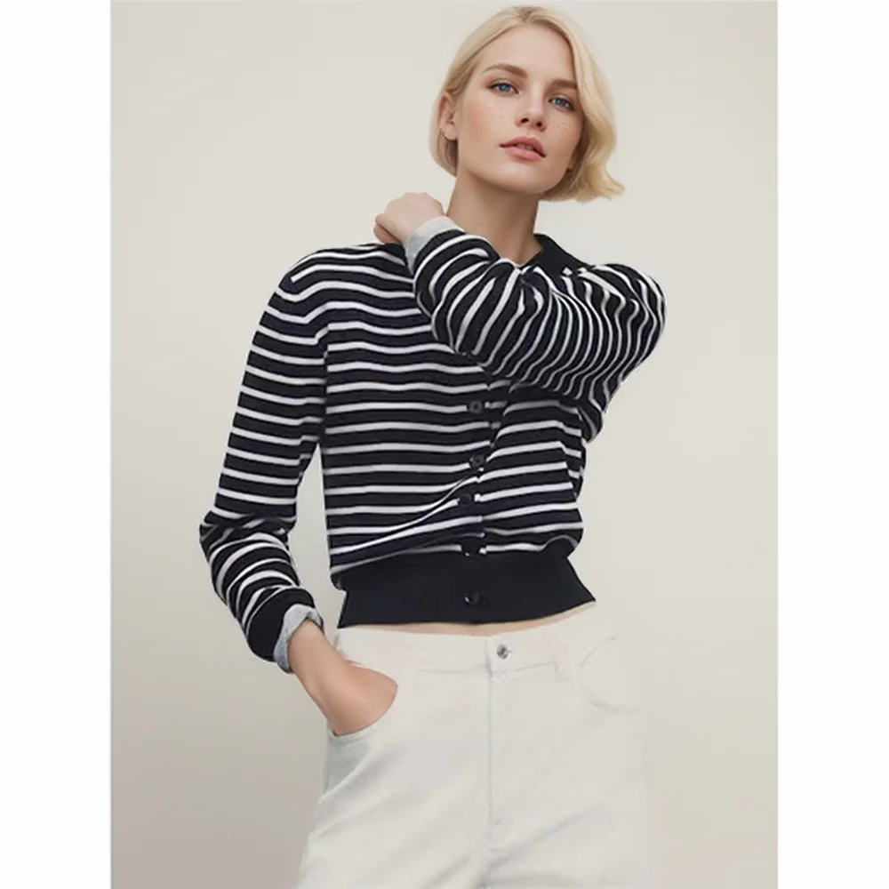 

Cos Lris2024 autumn women's casual commuting style striped temperament slim fit short round neck sweater 05700665477