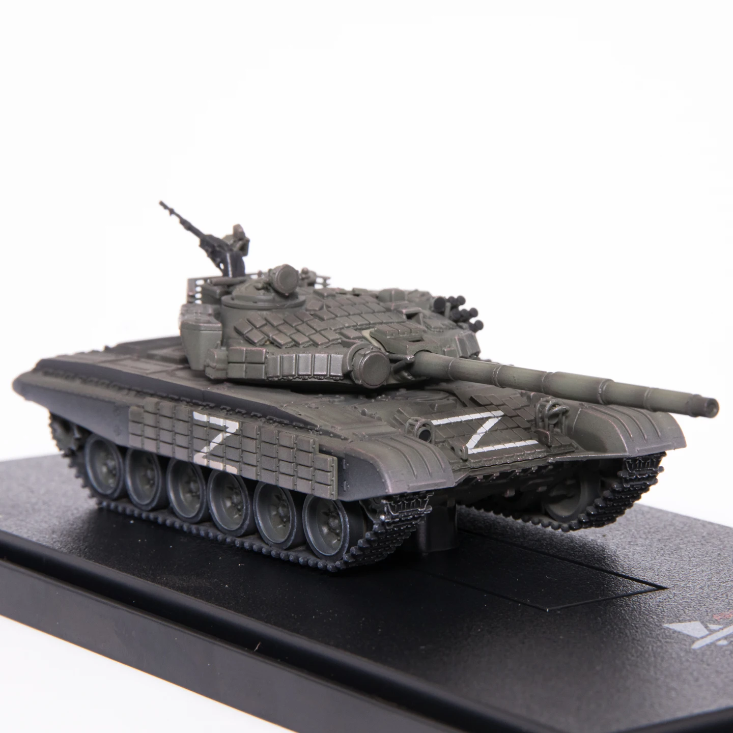 

1:72 Scale Plastic Russian T-72B1 Main Battle Tank Model Militarized Combat Track Type Classics Toys Adult Gifts Static Display