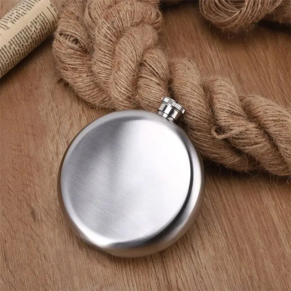 1pc 5oz Round Whiskey Flask Portable Stainless Steel Wine Flask, Flagon Camping Flask Drinkware Accessories