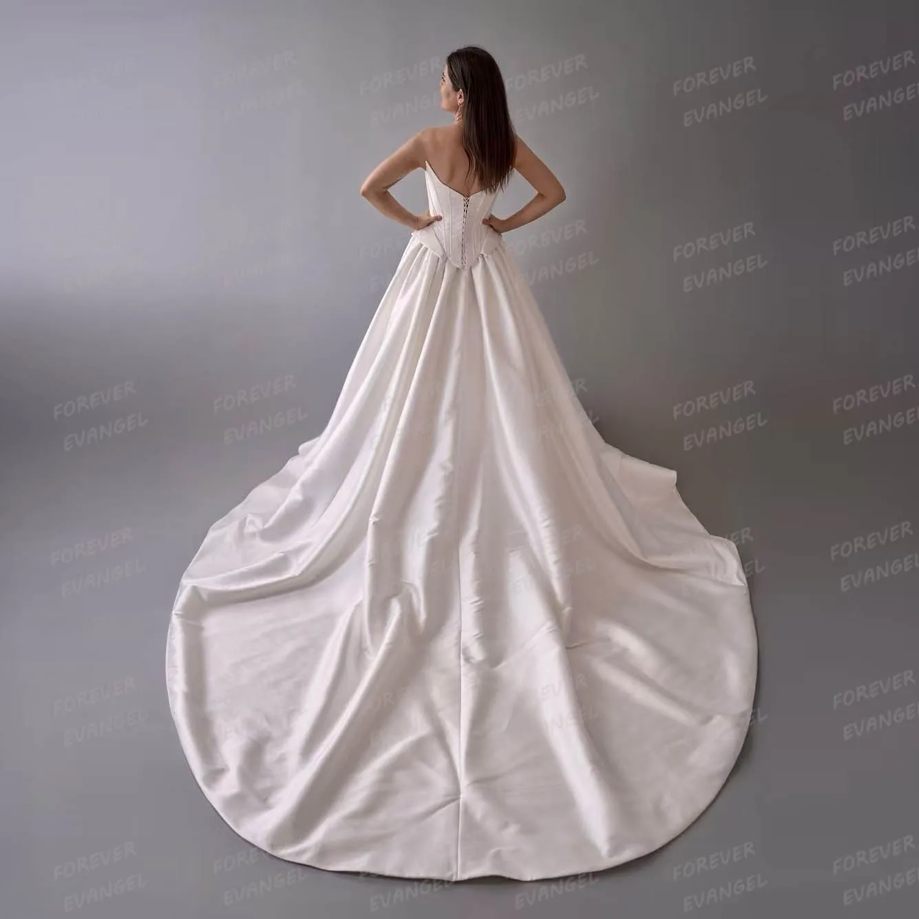 Exquisite Perlen-Hochzeitskleider 2025, A-Linie, ärmellose Brautkleider für Damen, Sweep-Zug, formell, rückenfrei, Vestidos, individuell gestaltet