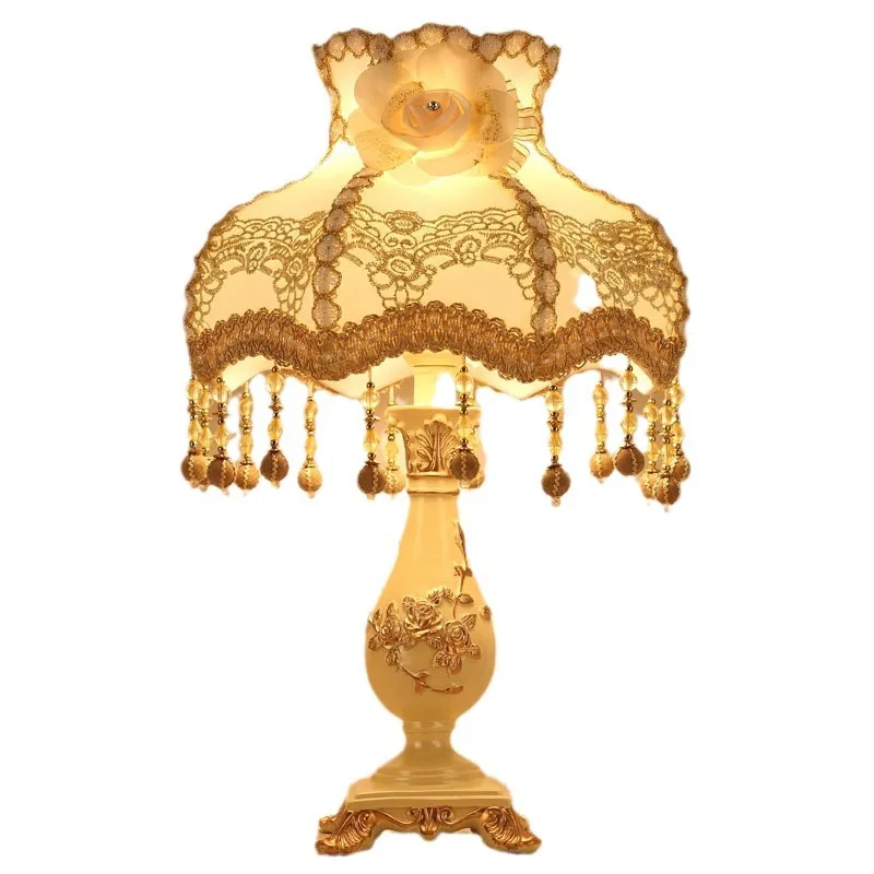 

European bedroom bedside lamp, hotel wedding room night lamp pastoral wedding palace table American