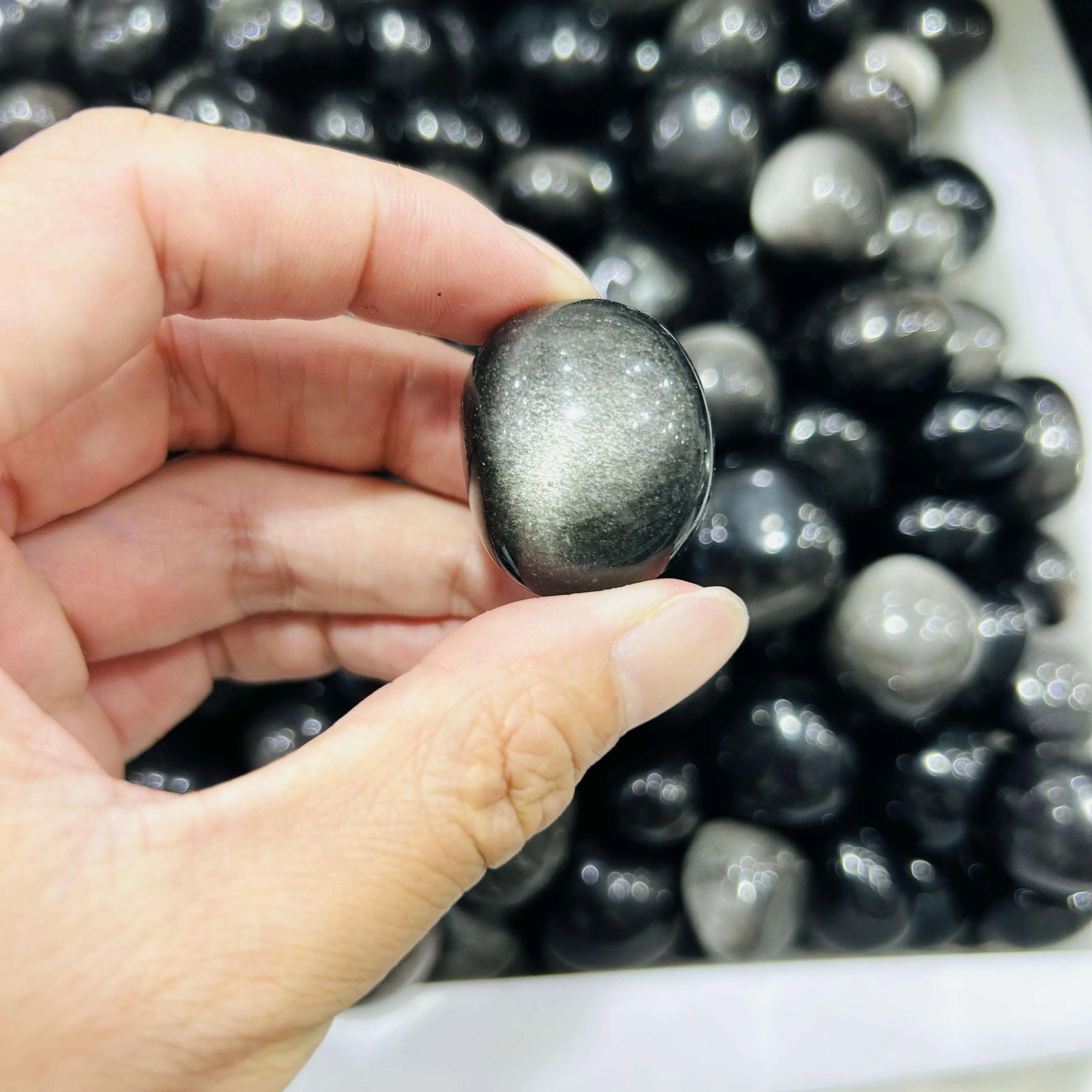 High Quality Natural Crystal Healing Quartz Silver Obsidian Tumbled Stone Folk Crafts for Home Decoration