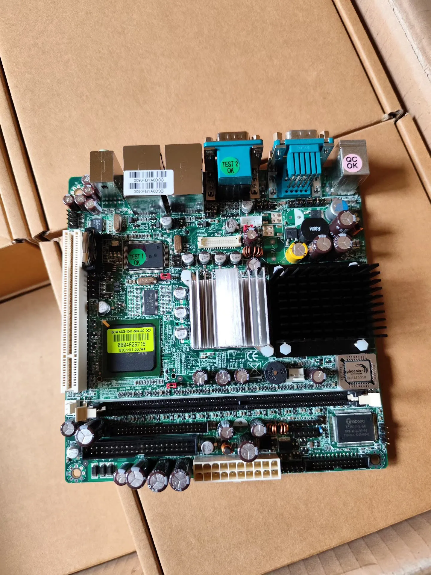 

WADE-8041-600 WADE-8041-600-GC AB1-3059 Industrial motherboard WADE-8041-600