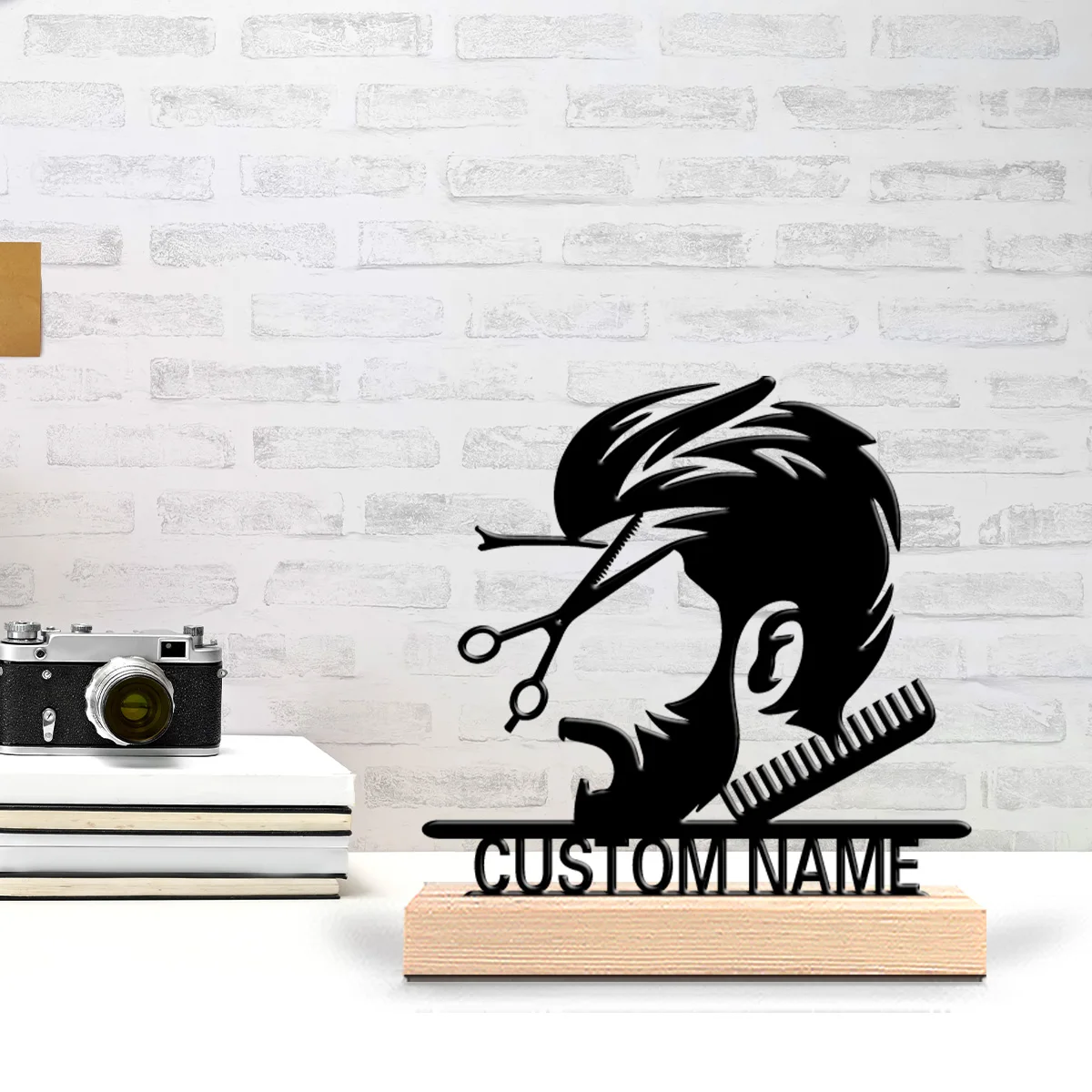 1 Pieza, Nuevo Diseño, Estatuas Metálicas Personalizadas para Barbería, Escultura de Escritorio Original con Base de Madera, Ideal para Viajeros