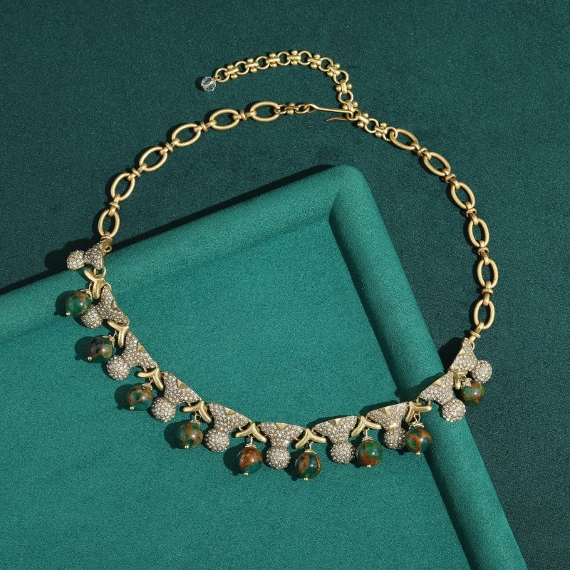 Woman Vintage Texture Natural Stone Colorful Short Necklaces Rhinestone Beads Bridesmaid Jewelry Retro Brand Quality Accessories