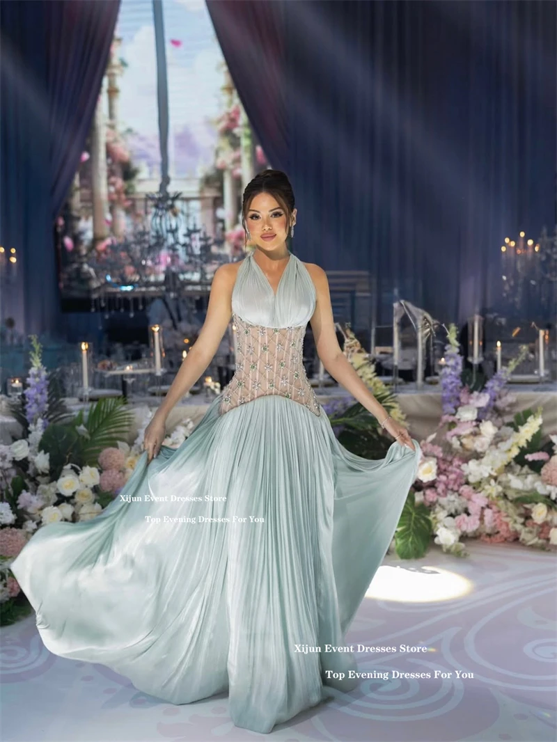 Xijun Preciosos vestidos de noche de color verde menta, vestidos de fiesta sin mangas con cuentas halter, vestidos de fiesta plisados de lujo de Dubai personalizados