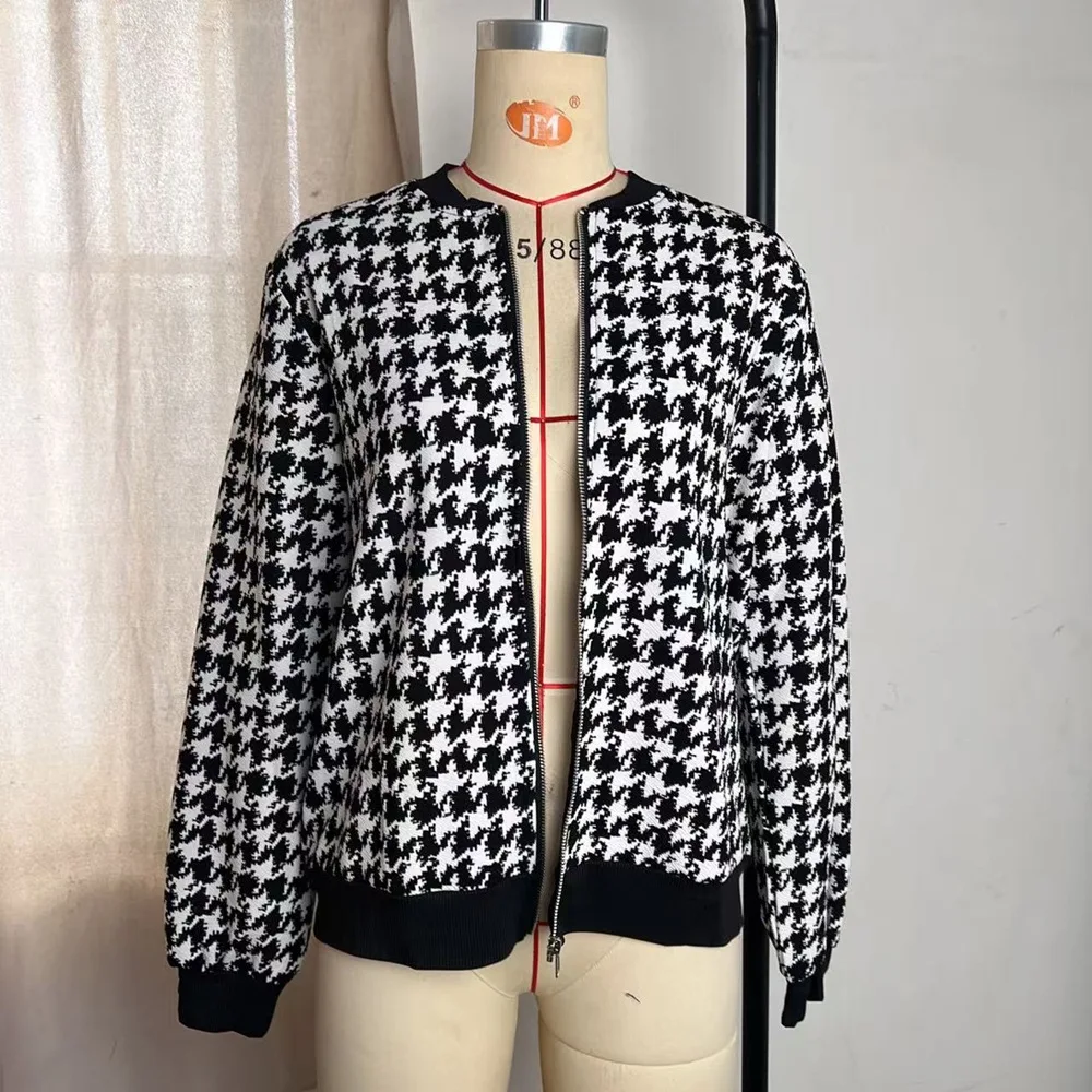 المرأة سترة فضفاضة غير رسمية ربيع الخريف موضة جديدة منقوشة سحاب مطبوع سترة طويلة الأكمام سترة واسعة التنقل تنوعا