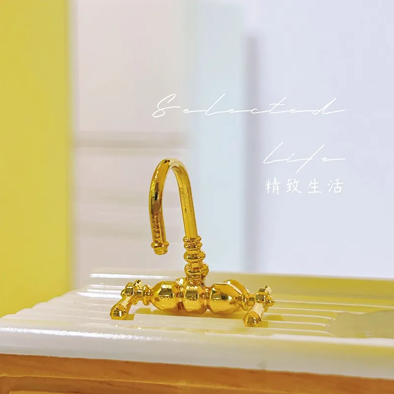 1:12 Scale Dollhouse Mini Golden Bathtub Faucet Model, Miniature Bathroom Scene Decoration Doll House Accessories