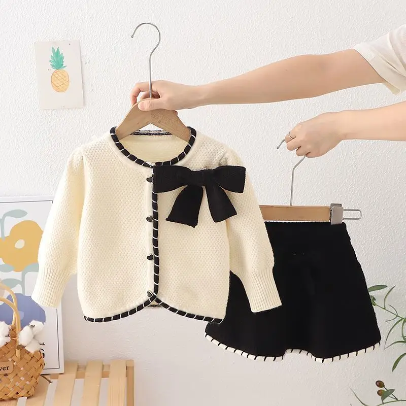 Girls' Sweater Set Autumn/Winter New Children's Coat Knitted Sweater Top Short Skirt Little Fragrant Princess Two Piece Set