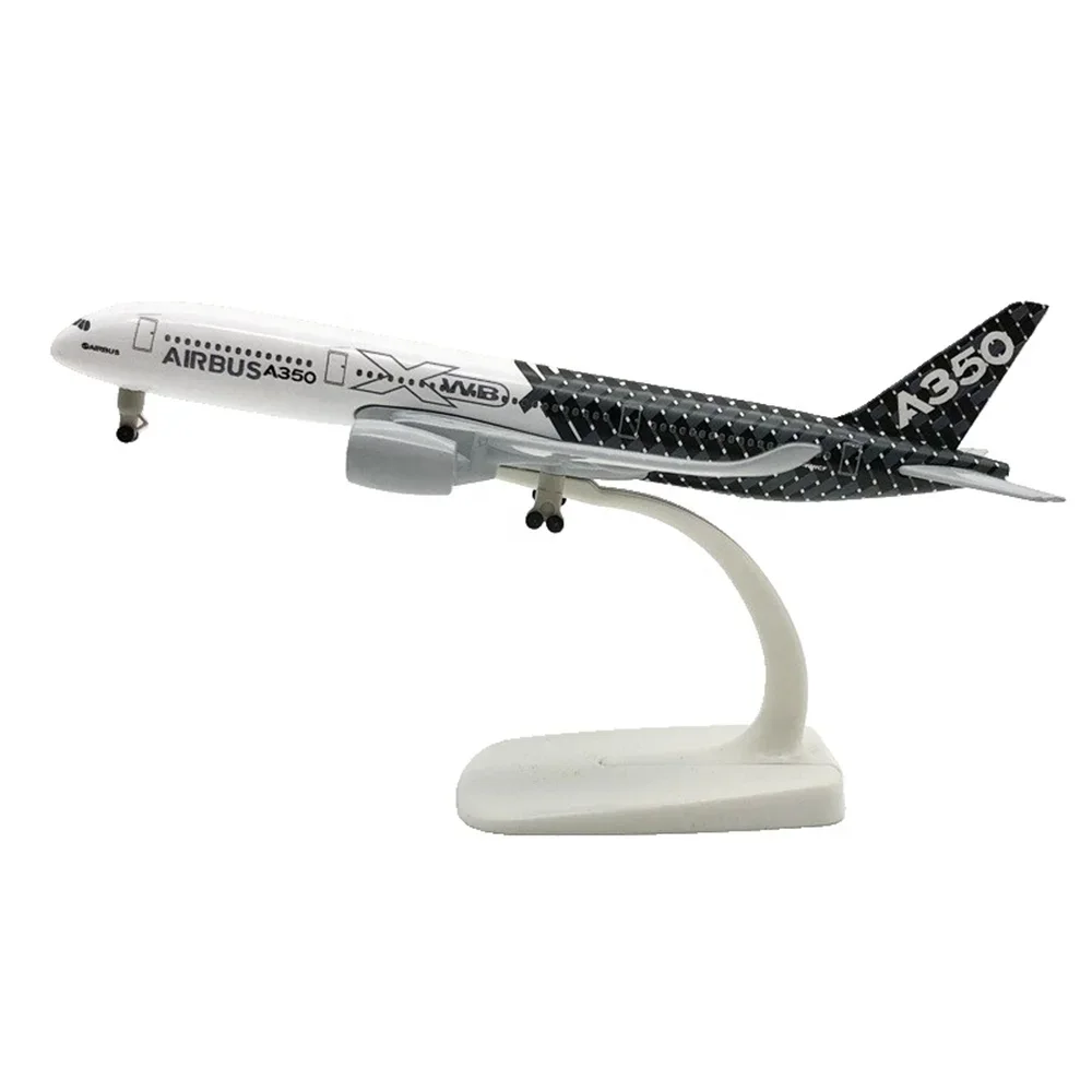 Gifts & Crafts Alloy Material Scale 1:200 20cm Airbus A350 Prototype Airline Airplanes Models with Wheels Home Decor Accessory