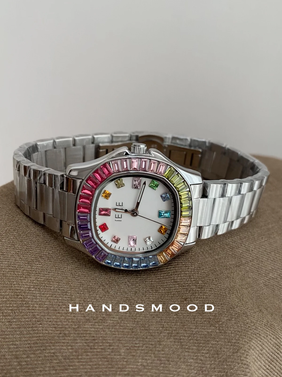 New stylish quartz watch design for 2026, fashionable, casual, versatile women's watch, a high-end selection of watches.
