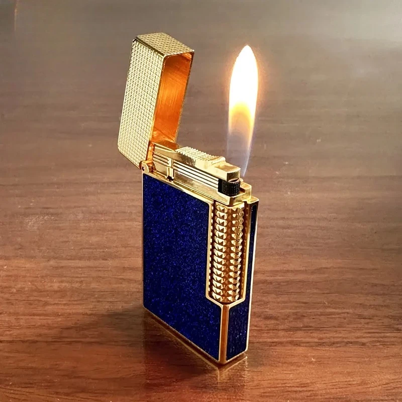 

The Brand Originates Torrance Langsheng Gas Lighter in Switzerland, with Creative Brass and Sparkling Starry River Resin
