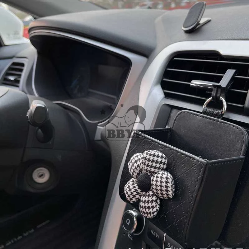 1 ชิ้นการ์ตูนหมีกระเป๋าเก็บรถ Air Vent Dashboard Tidy แขวนหนัง Organizer กล่องแว่นตาผู้ถือโทรศัพท์จัดเก็บ