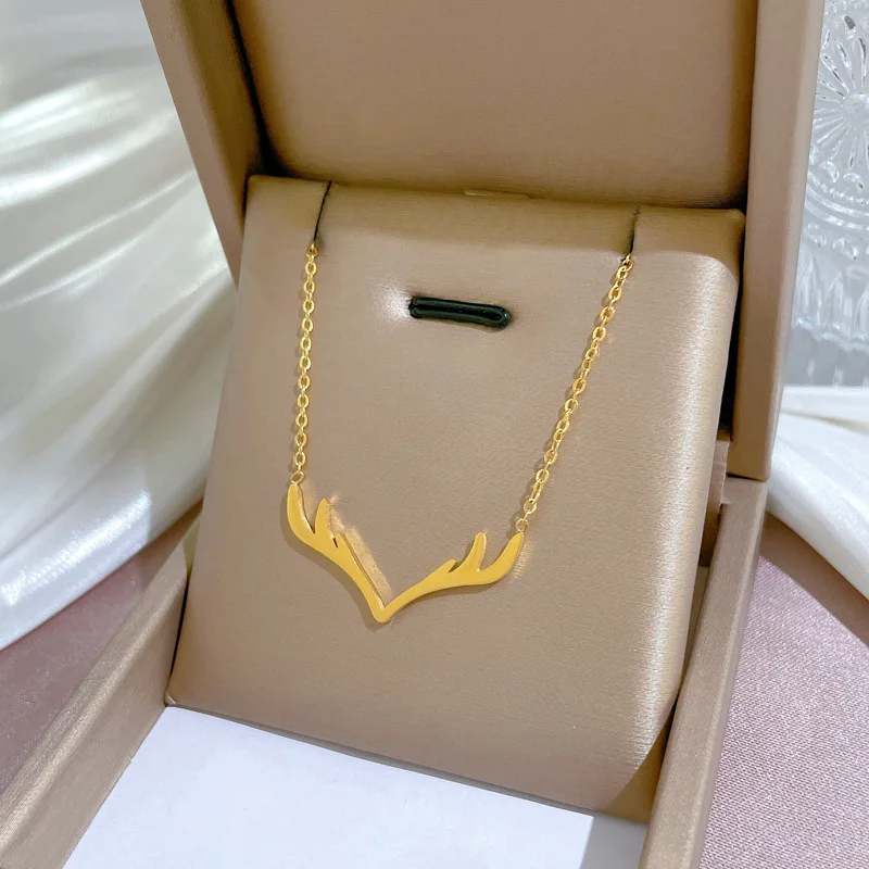 

18K Gold Plated Deer Pendant Necklace for Women Titanium Steel Anti-tarnish Gold Color Fashion Jewelry Accessories