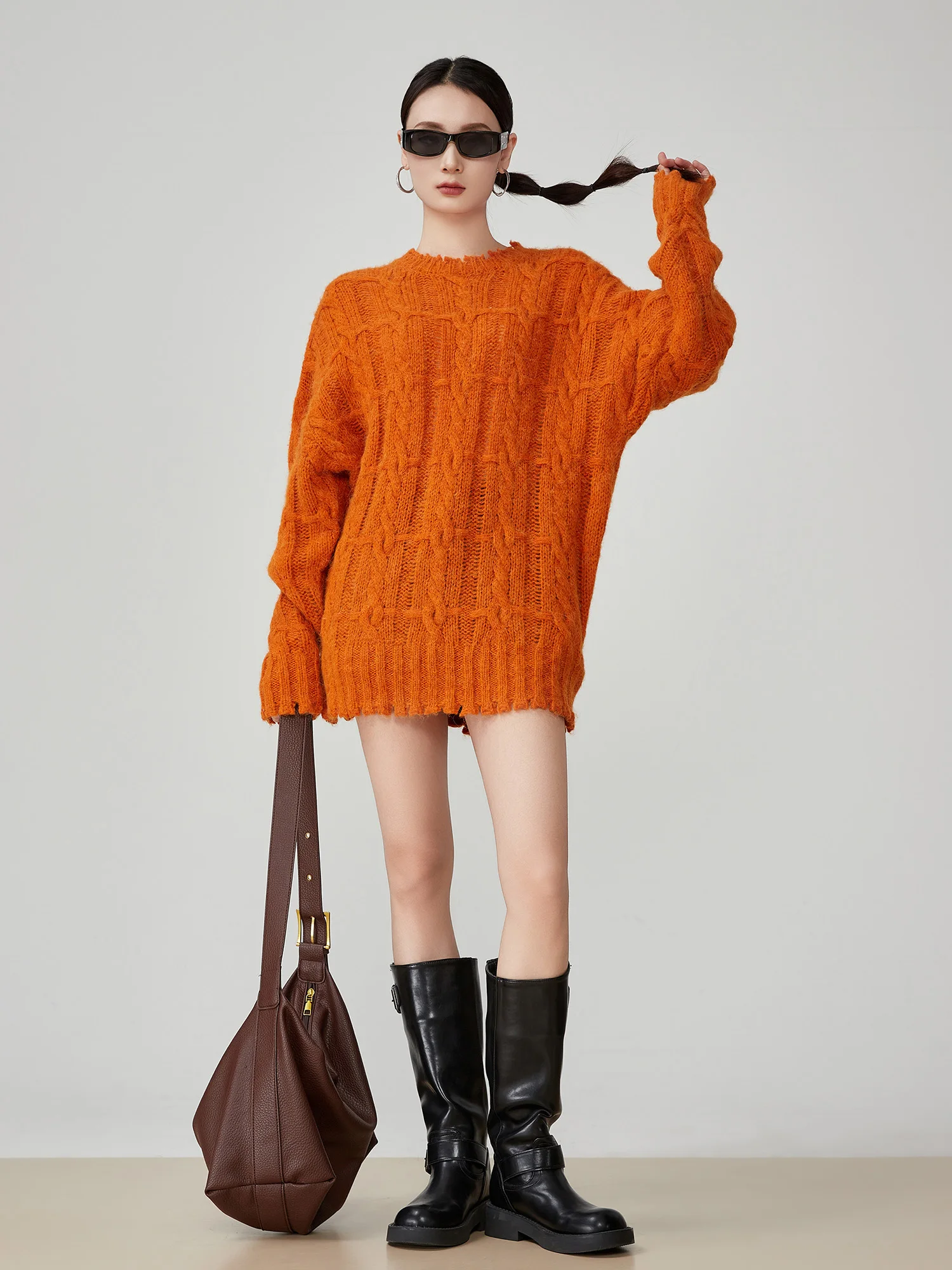 

Orange Twist Rope Knit Loose Women's round Ne Sweater Spring 2025 Lazy Sle White Enhancing Comfortable Knitted irt