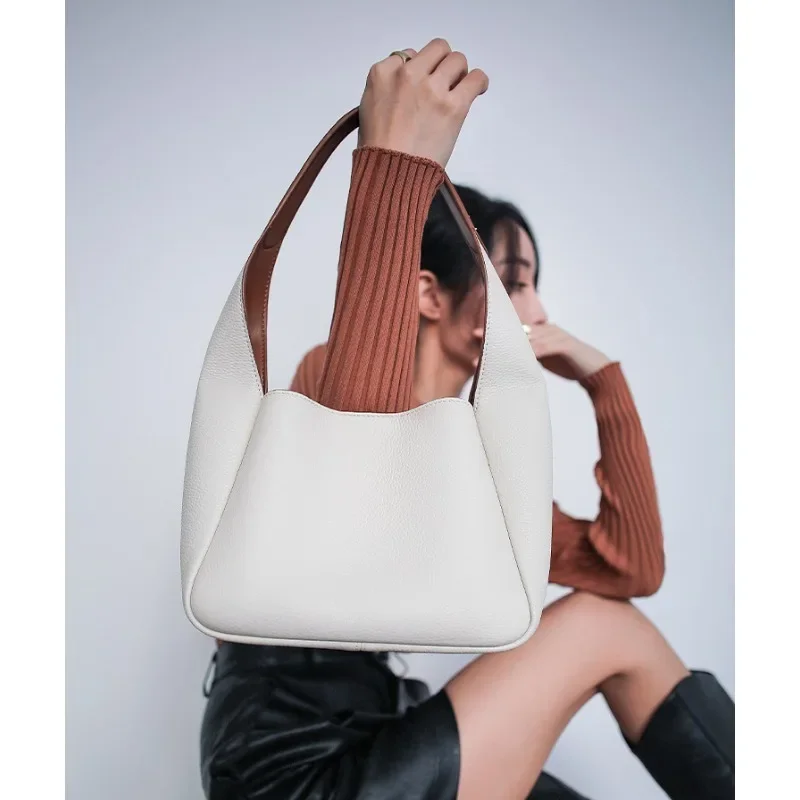 

Two-layer Cowhide Soft Leather High-end Handheld Women's Bag Single Shoulder Underarm Women's Bag Niche Light Luxury Fashion