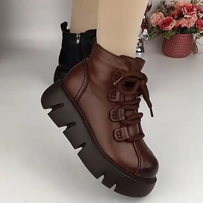 Winter Anti-Slip Women & Girls Snow Boots Thick-Soled Warm Female Antiskid Soft Leather Shoes With Plush Size 35-40