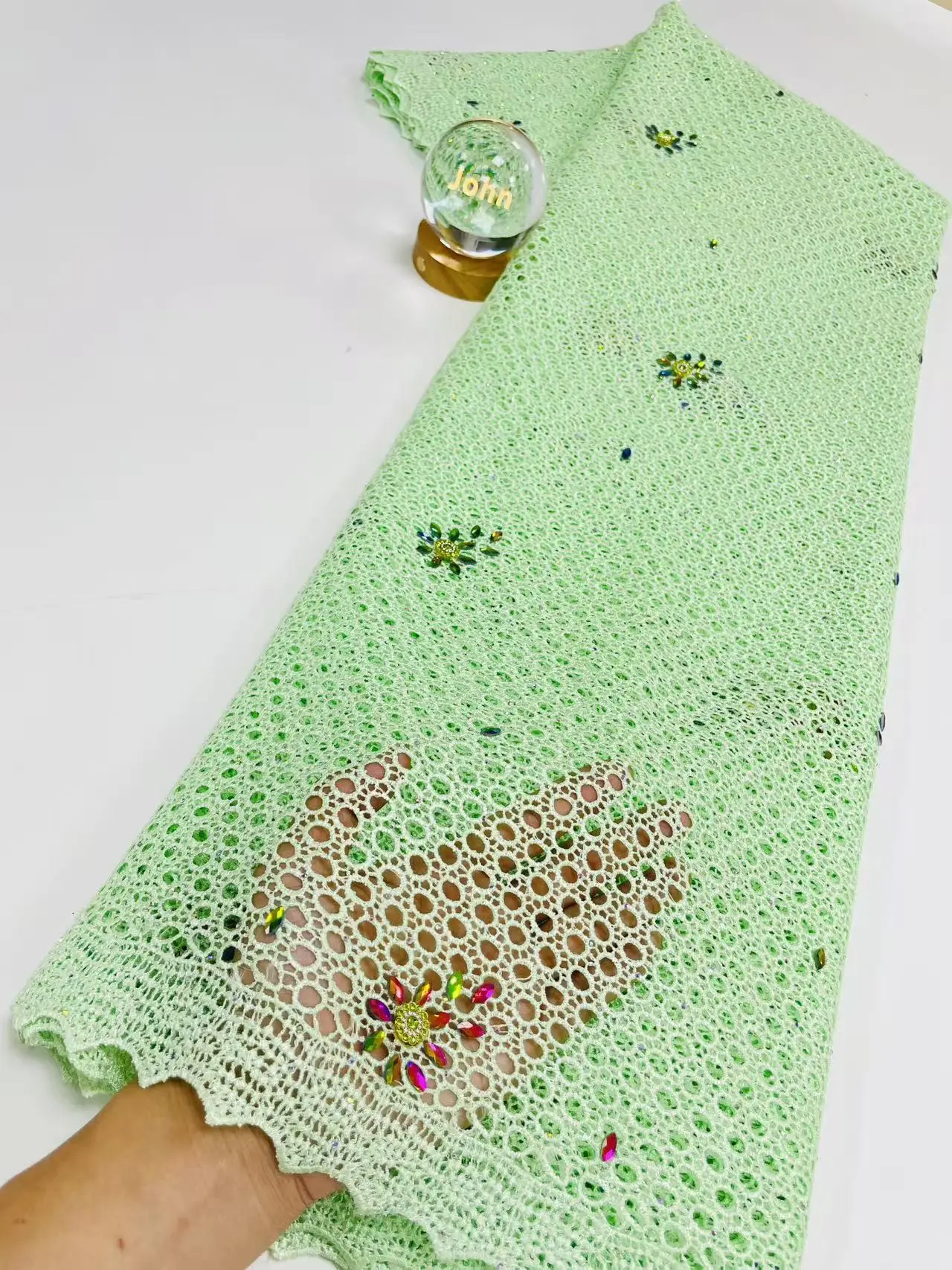 

Гипюр водорастворимый африканский нигерийский 2026 Высококачественная кружевная ткань с вышивкой, французский тюль, свадебное платье с блестками H179-1