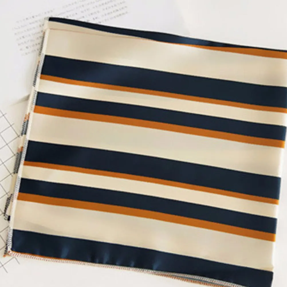 

2pcs Printed Small Square Scarf Satin Fabric Ultra Soft Lightweight Multi Use For Women Holiday Gift Christmas New Year Travel