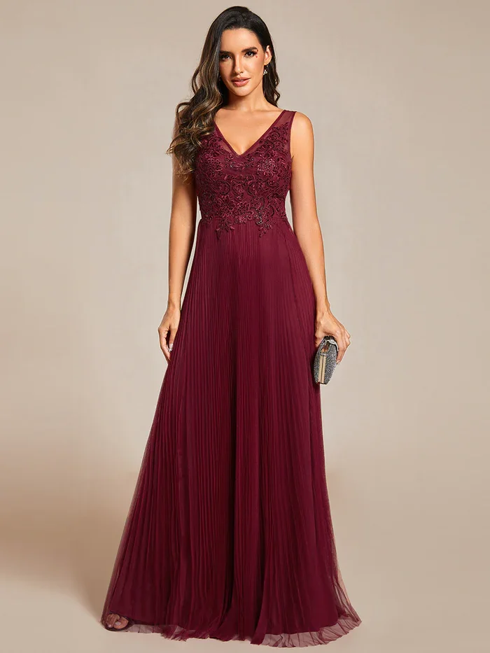 Exquisite Elegant Applique Embroidery Bodice Tulle Chiffon A-Line Floor Length V Neck Sleeveless Evening Dress