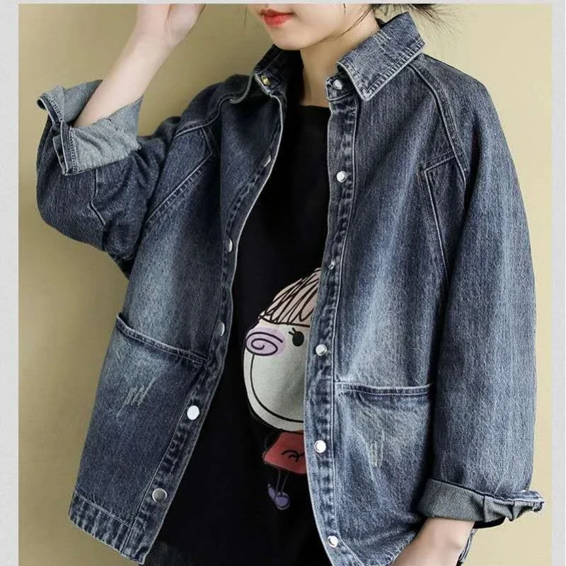 

Oversized denim jacket with reduced age, loose fitting Korean long sleeved spring outfit, new vintage, ground white, washed and