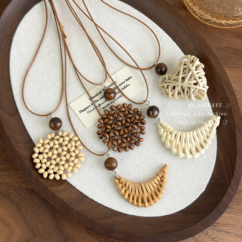 Bohemian Ethnic Woven Heart Moon Pendant Long Necklace for Women Beach Vacation Unique Non Slip Lightweight Daily Accessories