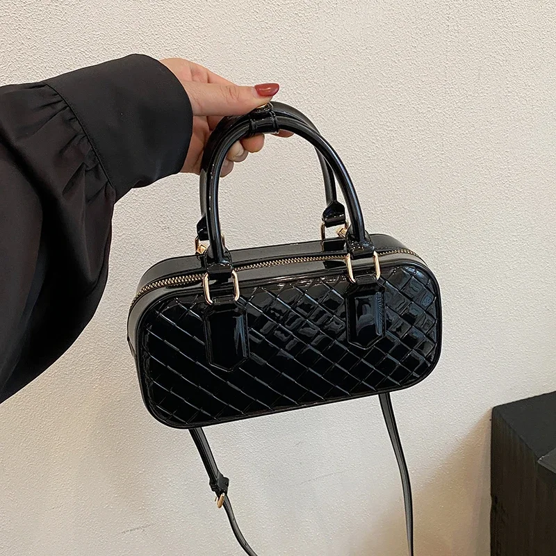 

Spacious Women's Tote Bag Leather Crossbody, Shoulder Handbag Messenger, Luxury Brand Famous Designer, Popular Classic Elegant