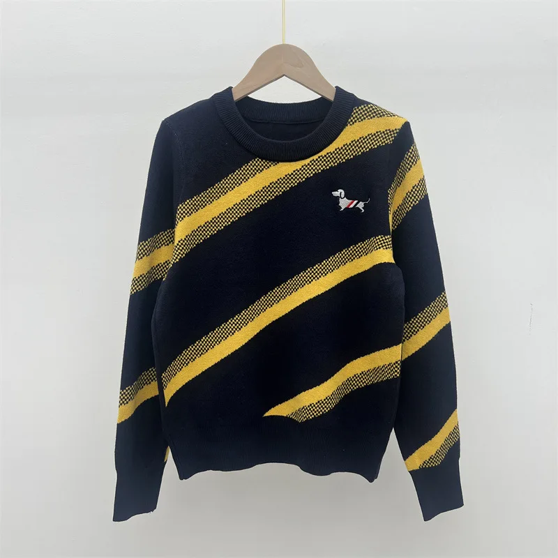 

Knitted sweater autumn/winter new round neck diagonal stripe jacquard embroidery long sleeved knitted sweater versatile top