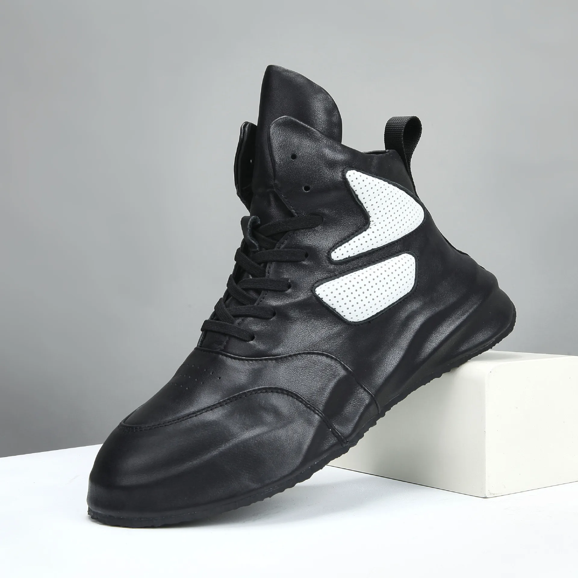 

Brand Men Casual Shoes Genuine Leather Flats Platforrm Increasing Ankle Shoes For Man Boots Fashion Vintage Luxury Designers
