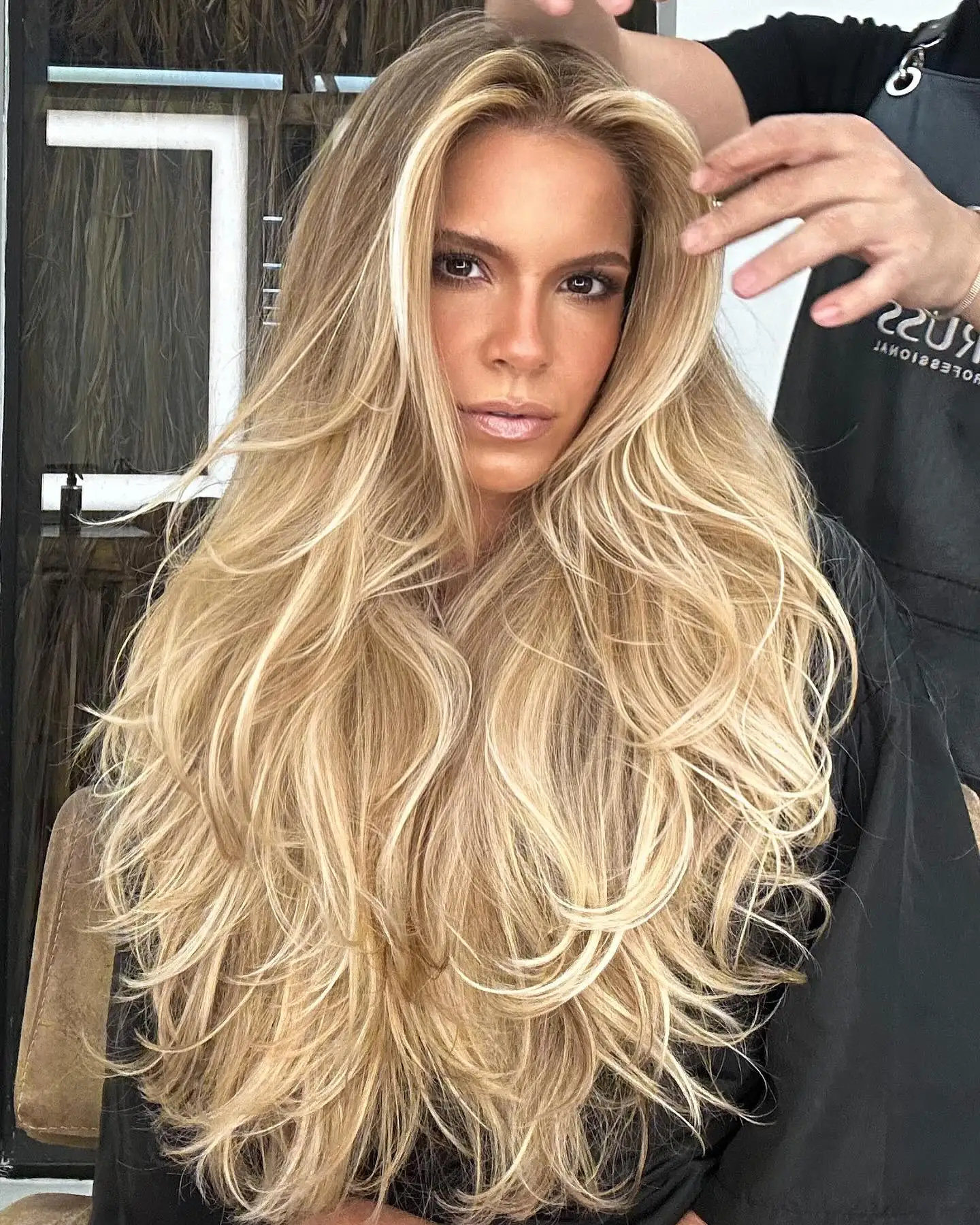 

Синтетические парики фронта шнурка 13x4, парик блондинки с эффектом омбре, мягкие вьющиеся волнистые парики Futura из мягкого волокна, женские парики для ежедневного использования