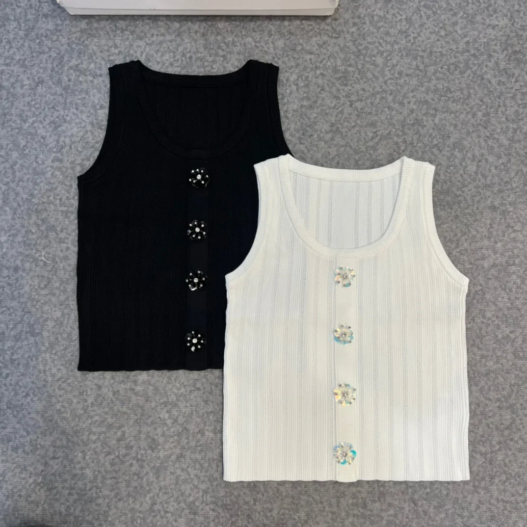 

White or Black O Neck Women Knitted Sexy Vest Slim Sleeveless Beading Decoration Ladies Knitted Tank Tops 2025 Summer Shirt C302