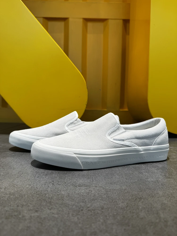 

Low-Top Full Suede Slip-On Retro Color Casual oes Board oes Lazy oes NBHD Collaborative Project