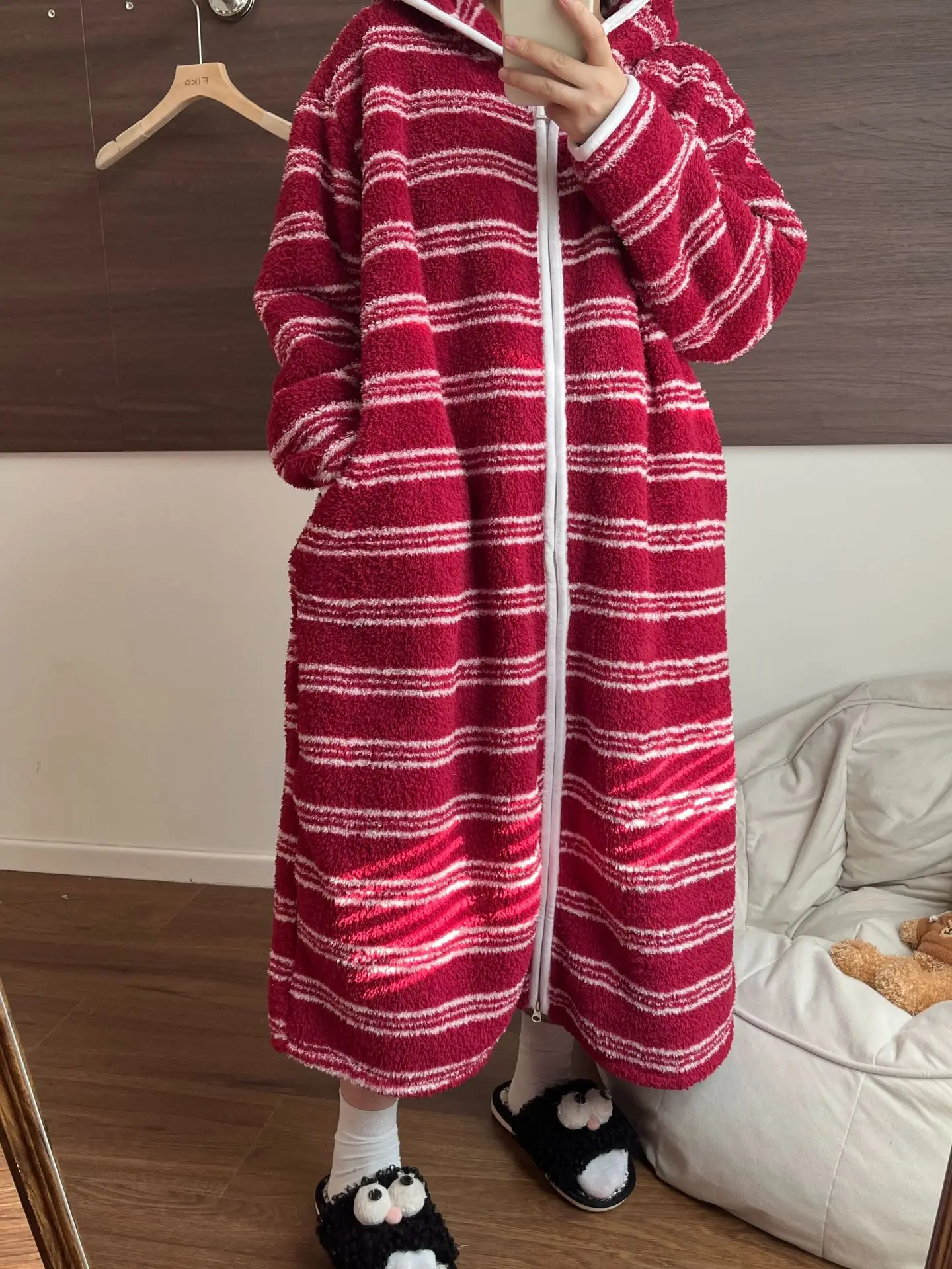 

OuterwearWarm Fleece Zip-Up Hooded Nightgown Women's Long Loungewear Soft Sleepwear with Pattern Cozy Homewear Winter Pajamas Ro