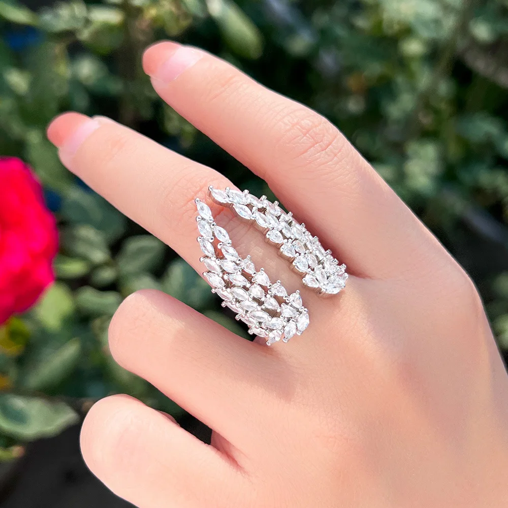 CWWZircons New Trendy Angel Wing Bling White Cubic Zirconia Open Cuff Adjustable Long Finger Ring for Women Wedding Evening R272